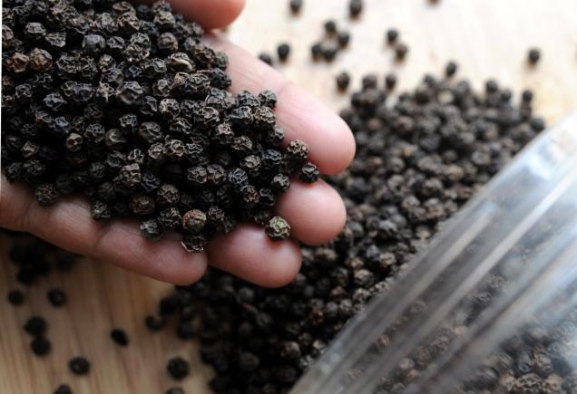 1750_BLINK_PEPPER_23994_3214594f 1750_BLINK_PEPPER_23994_3214594f Hiệp hội người trồng tiêu Ấn Độ mong muốn hạn chế nhập khẩu vì giá giảm sâu 1750 BLINK PEPPER 23994 3214594f