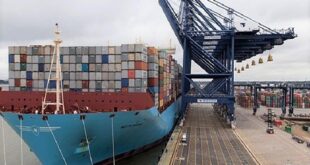 Xuất nhập khẩu bứt tốc mạnh mẽ trong tháng 11 2441 maersk fxt 720x400 1 310x165